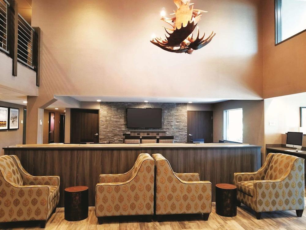La Quinta By Wyndham Anchorage Airport Hotel Bagian luar foto