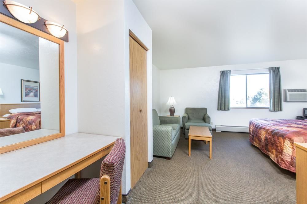 La Quinta By Wyndham Anchorage Airport Hotel Bagian luar foto
