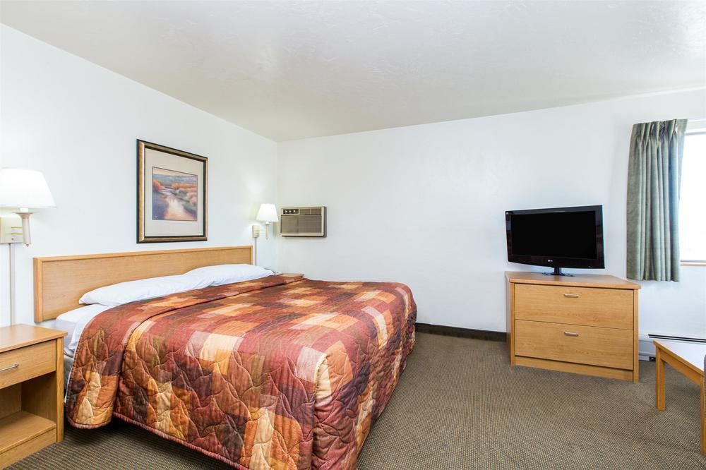 La Quinta By Wyndham Anchorage Airport Hotel Bagian luar foto